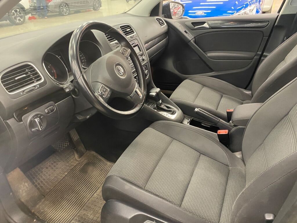 Volkswagen Golf 2010 Sininen