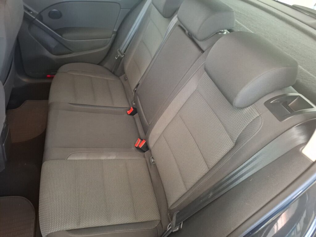 Volkswagen Golf 2010 Sininen