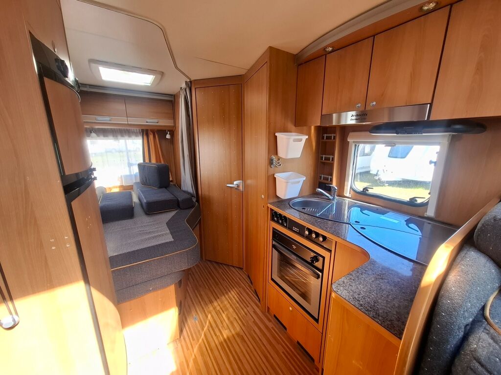 Dethleffs Advantage T6501 B 2010 Valkoinen