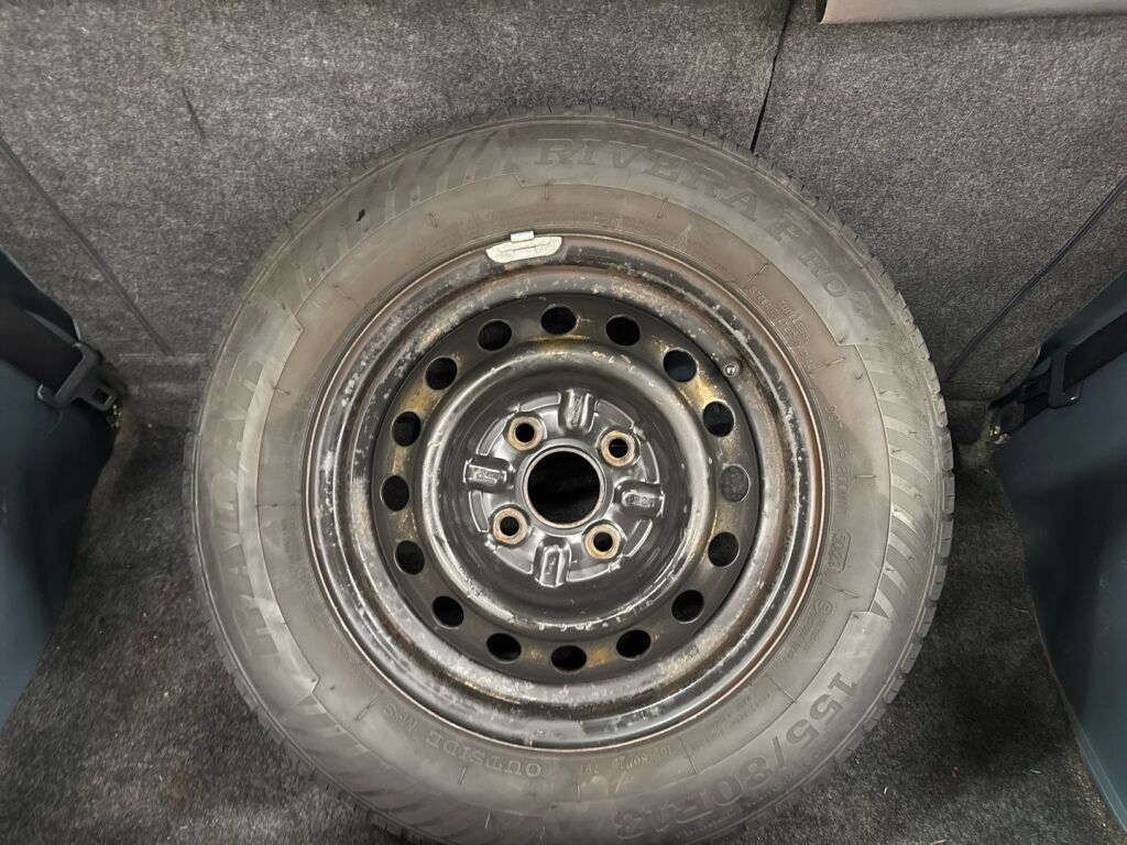 Toyota Yaris 2003 Hopea