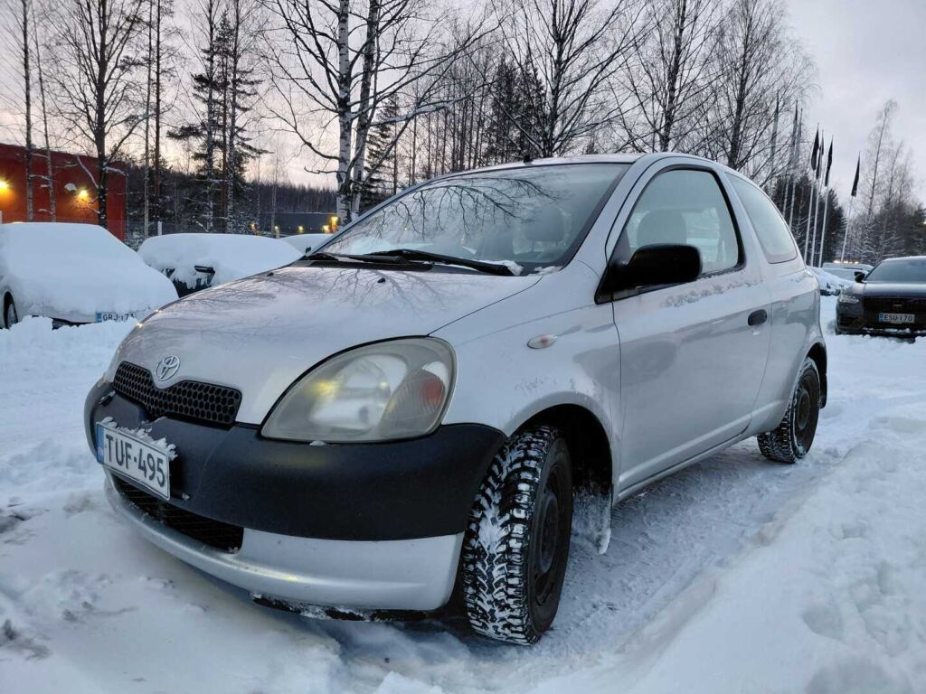 Toyota Yaris 2003 Hopea