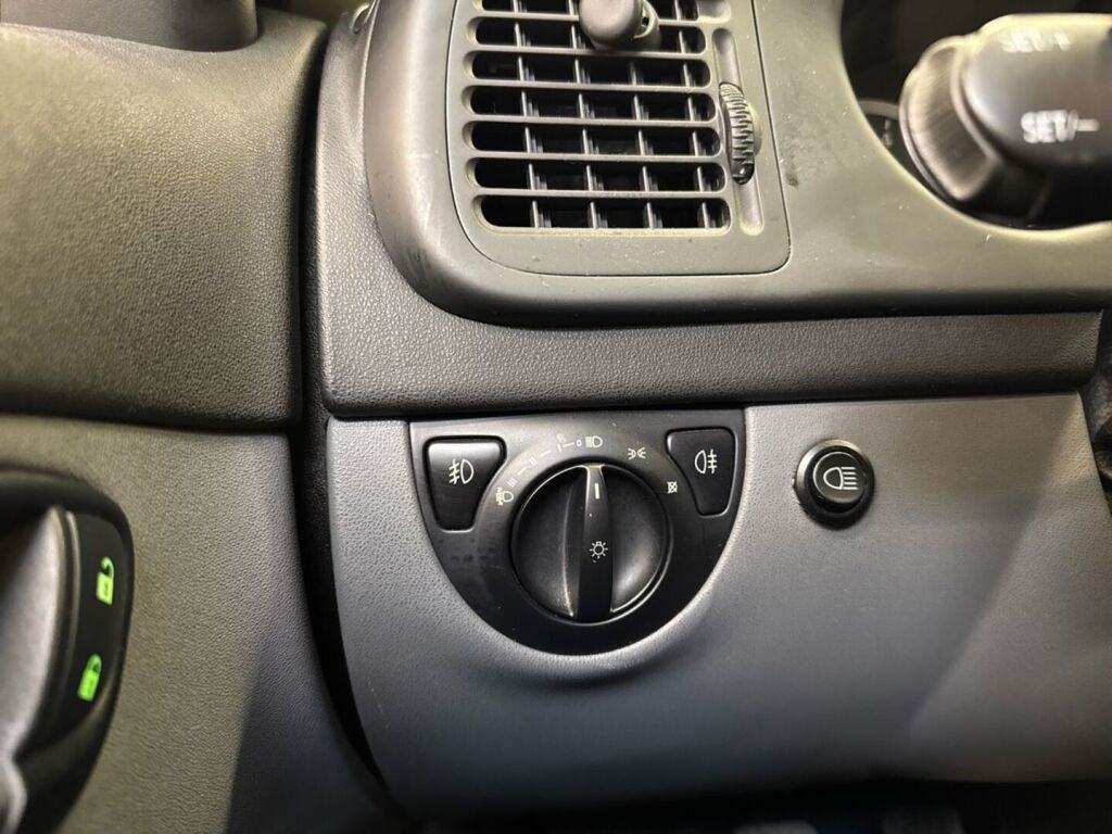 Saab 9-3 2006 Hopea