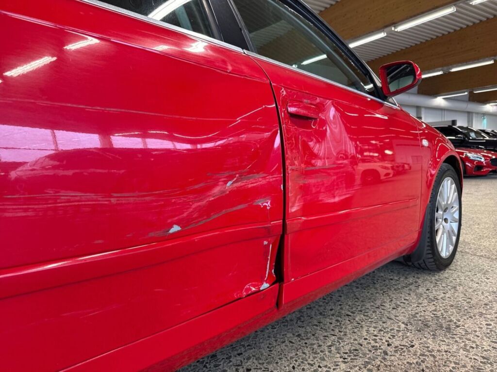 Audi A4 2006 Punainen