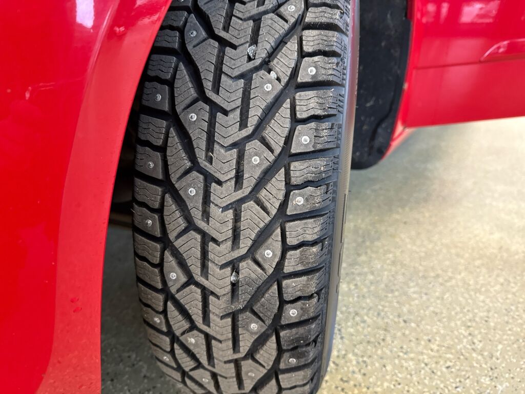 Opel Astra 2009 Punainen