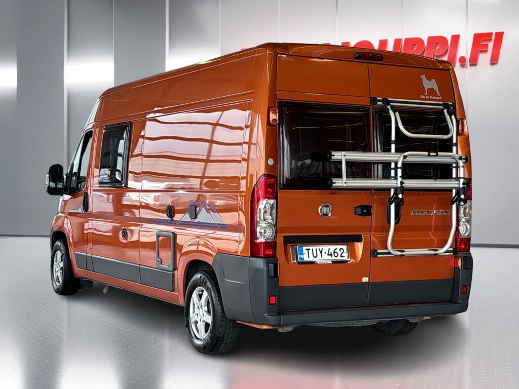 Pössl 2 WIN 600 2009 Oranssi