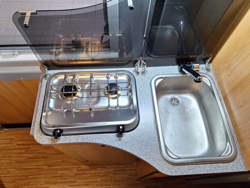 Pössl 2 WIN 600 2009 Oranssi