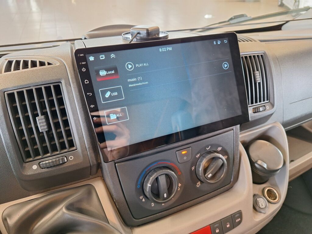 Pössl 2 WIN 600 2009 Oranssi