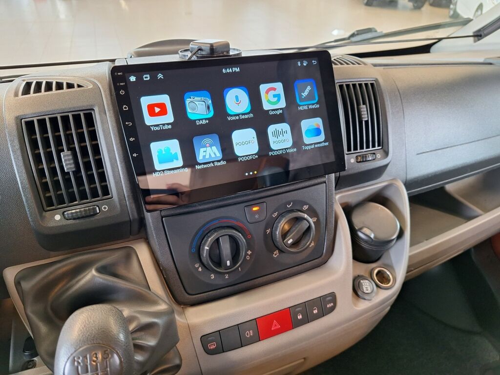 Pössl 2 WIN 600 2009 Oranssi