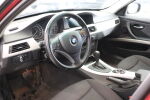 BMW 318 2012 Punainen