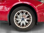 Ford Focus 2011 Punainen