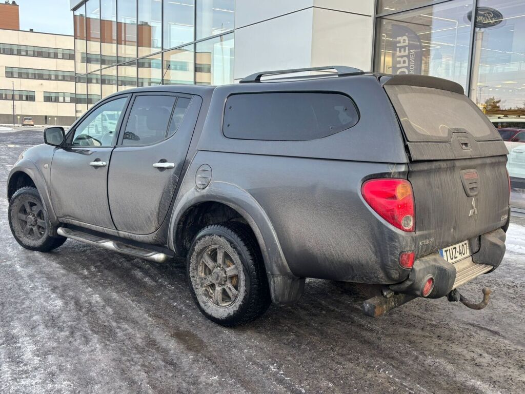 Mitsubishi L200 2011 Harmaa