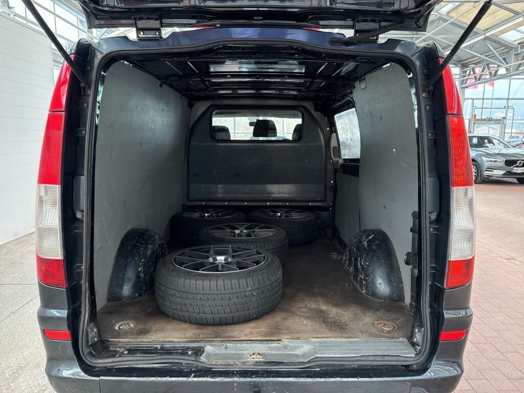 Mercedes-Benz Vito 2007 Musta