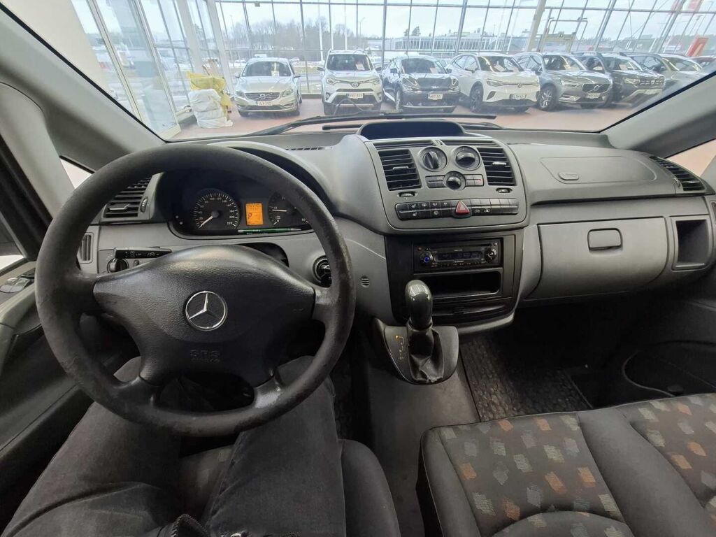 Mercedes-Benz Vito 2007 Musta