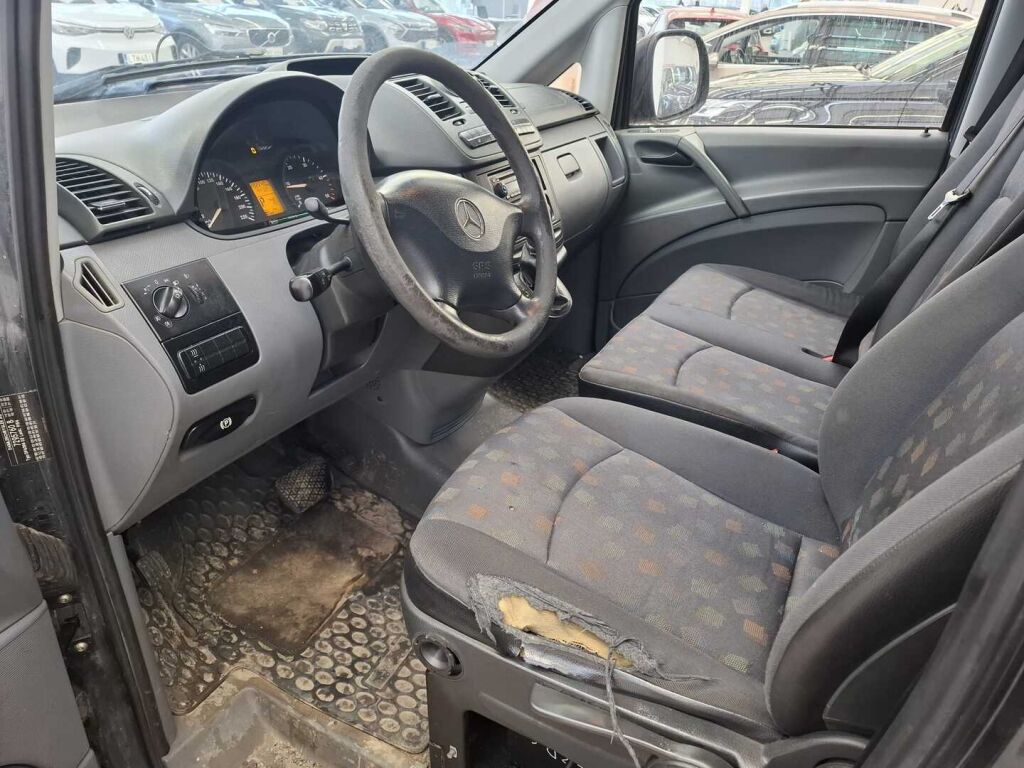 Mercedes-Benz Vito 2007 Musta