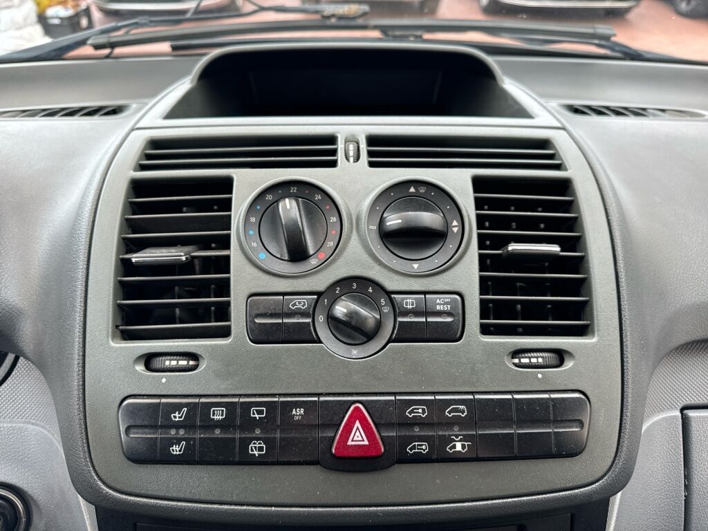 Mercedes-Benz Vito 2007 Musta