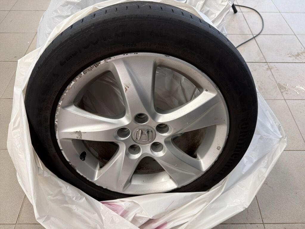 Honda Accord 2012 Musta