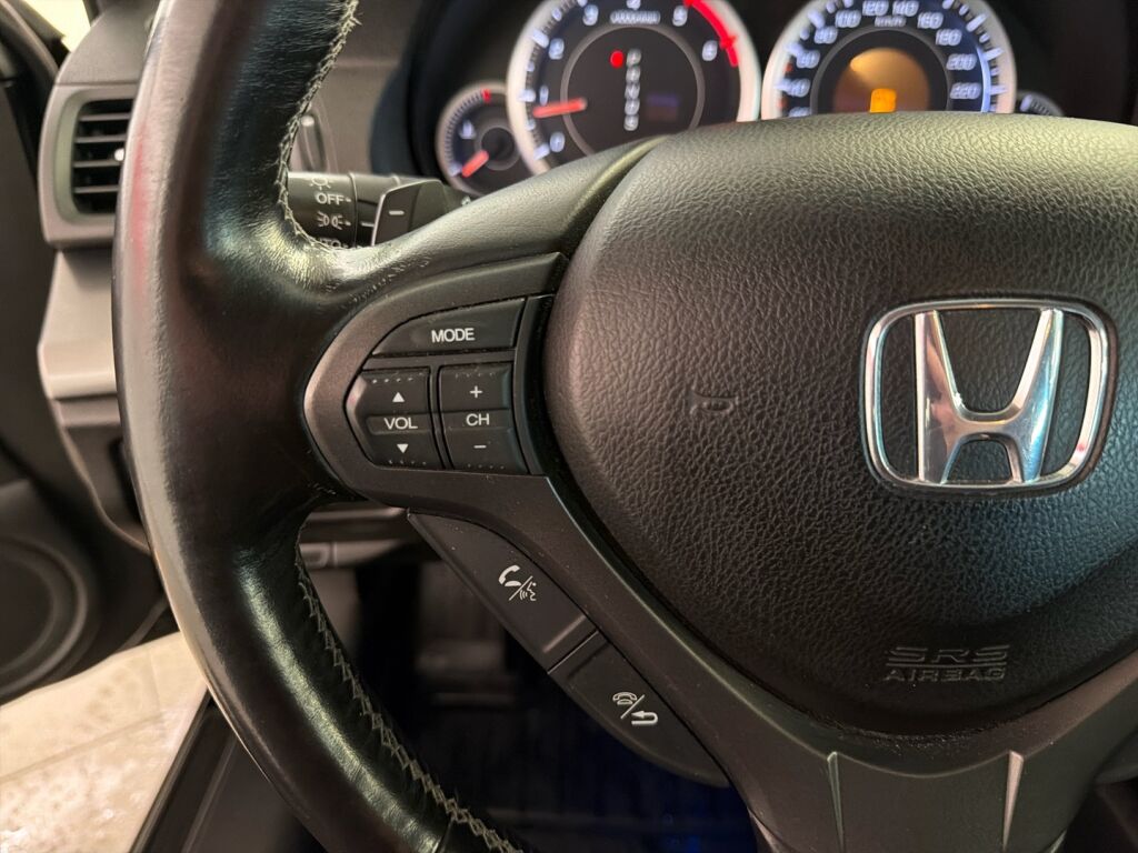 Honda Accord 2012 Musta