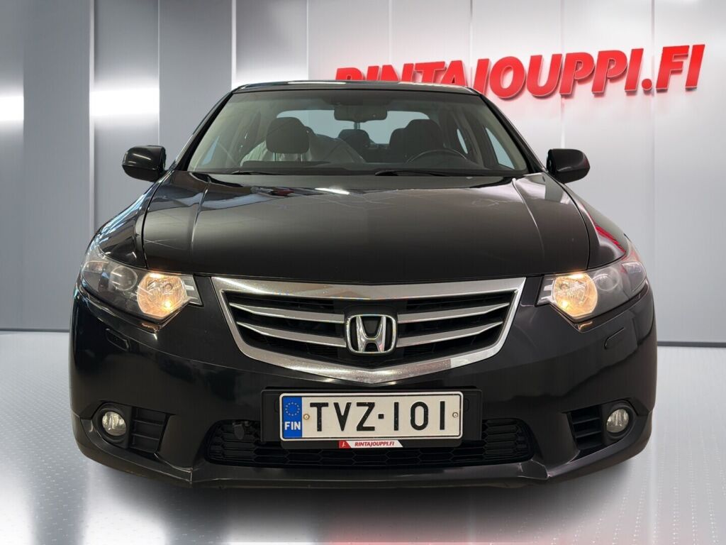 Honda Accord 2012 Musta