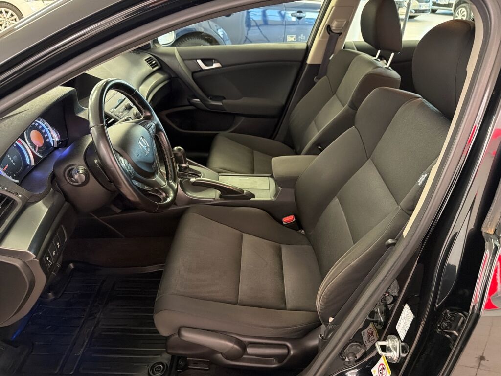 Honda Accord 2012 Musta