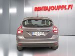 Ford Focus 2012 Ruskea (beige)