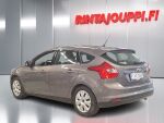 Ford Focus 2012 Ruskea (beige)