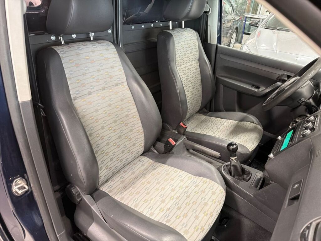 Volkswagen Caddy 2011 Sininen
