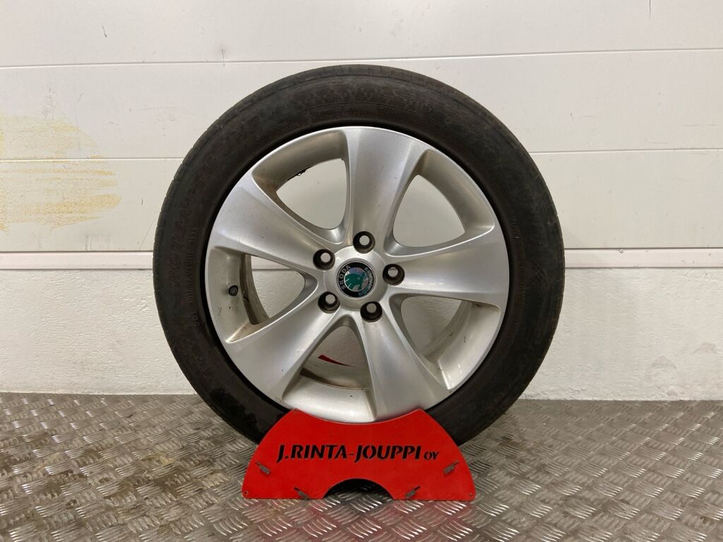 Skoda Superb 2012 Ruskea (beige)