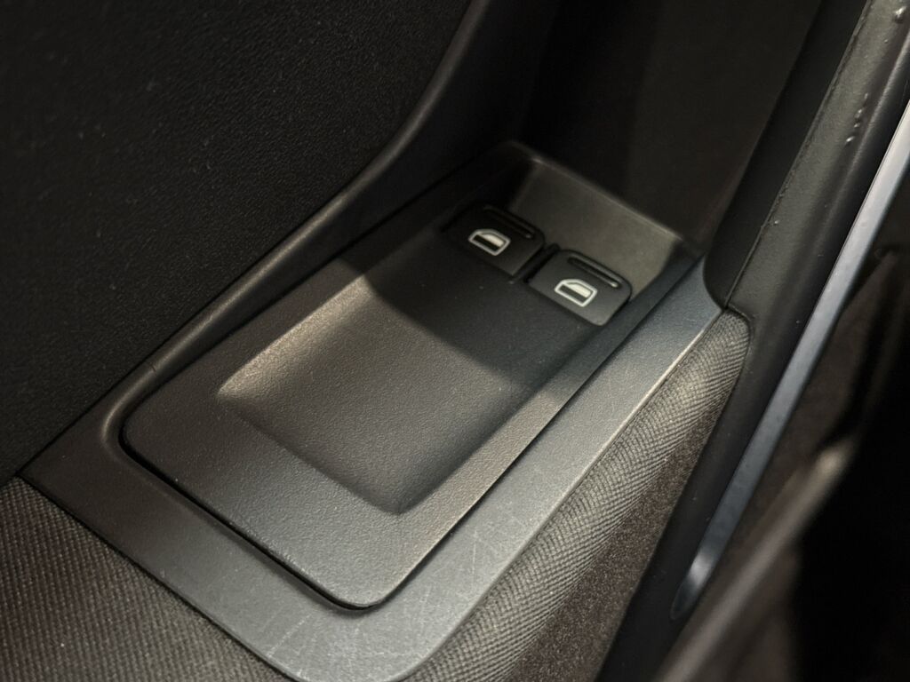 Volkswagen Beetle 2012 Valkoinen