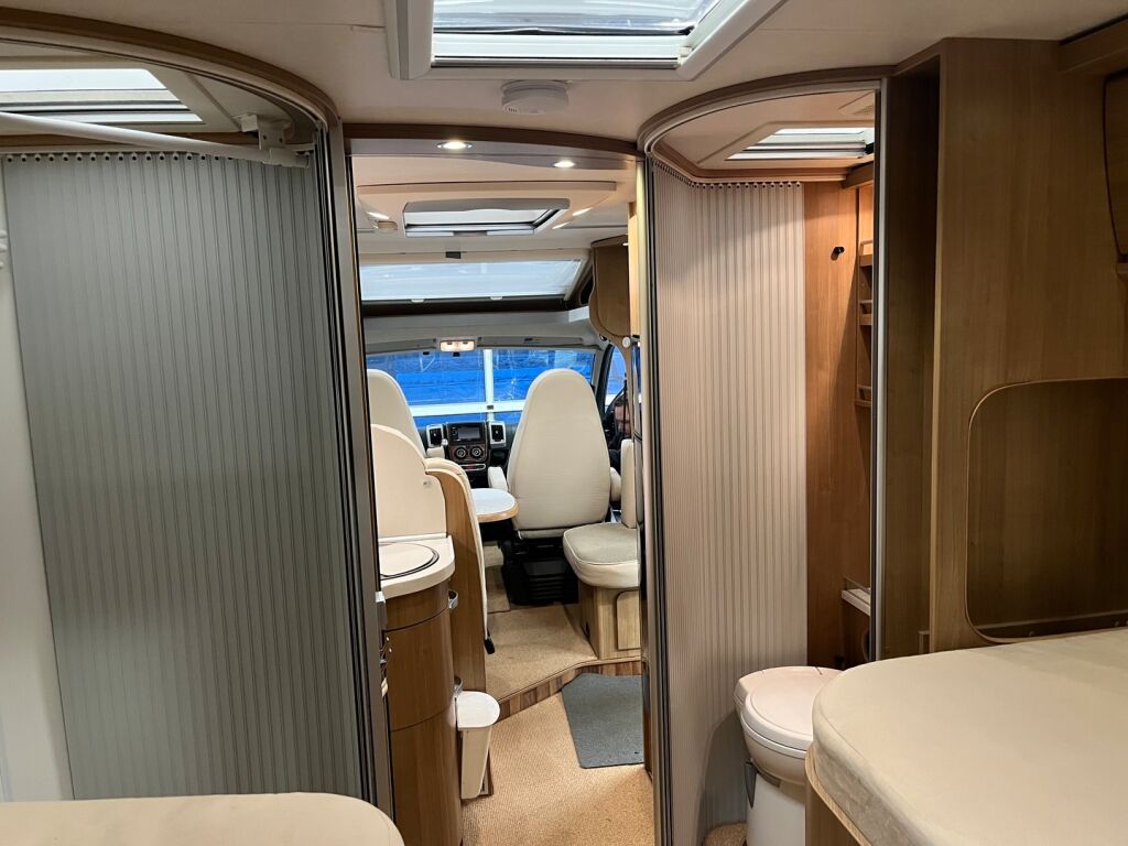 Hymer T 678 PREMIUM 60 2012 Valkoinen