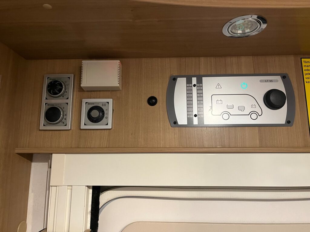 Hymer T 678 PREMIUM 60 2012 Valkoinen