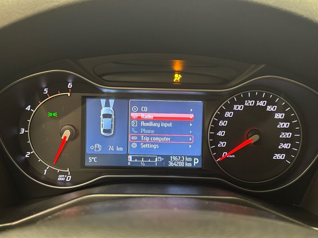 Ford Mondeo 2012 Musta