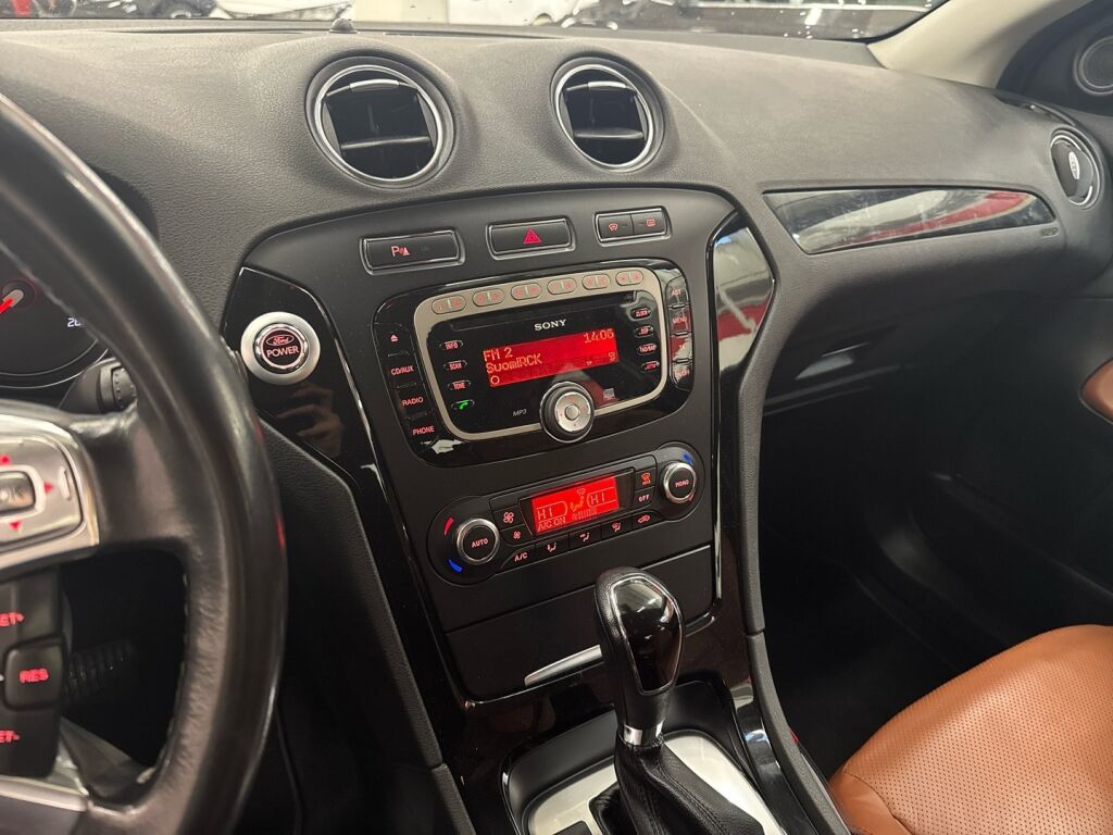 Ford Mondeo 2012 Musta