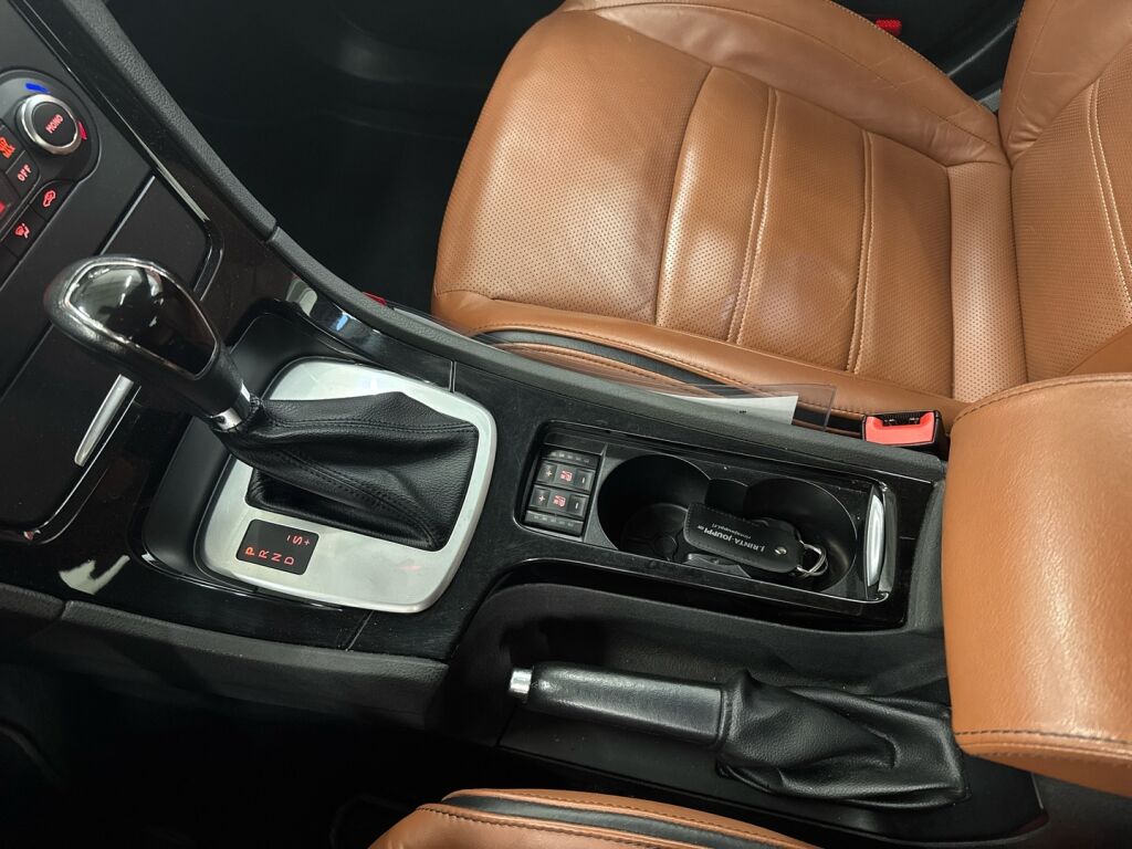 Ford Mondeo 2012 Musta