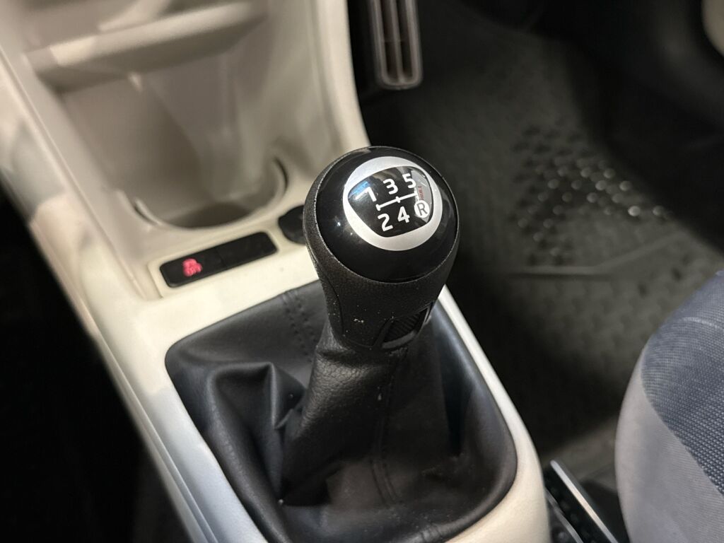 Volkswagen up! 2012 Musta
