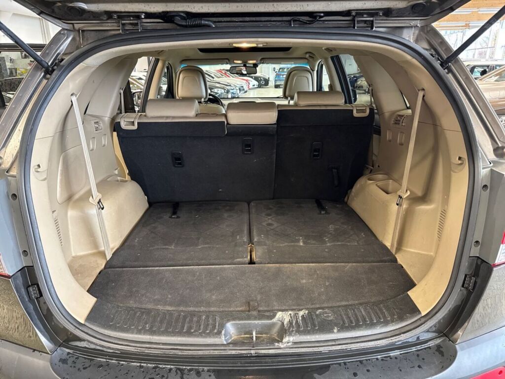 Kia Sorento 2011 Ruskea (beige)