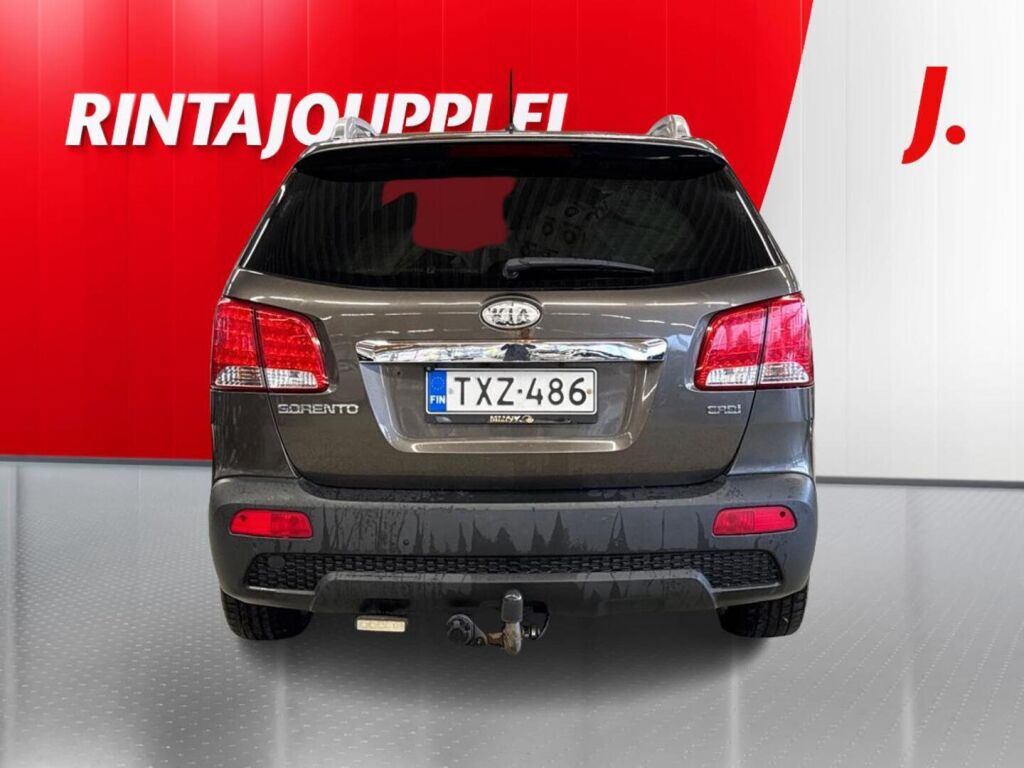 Kia Sorento 2011 Ruskea (beige)