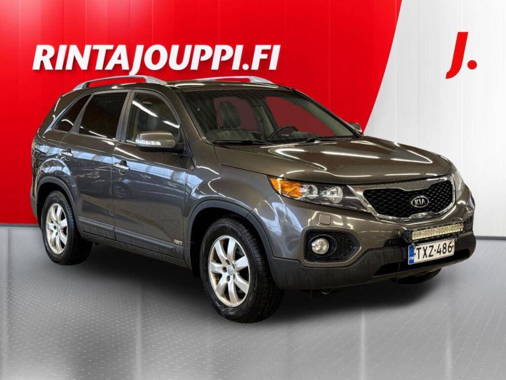 Kia Sorento 2011 Ruskea (beige)