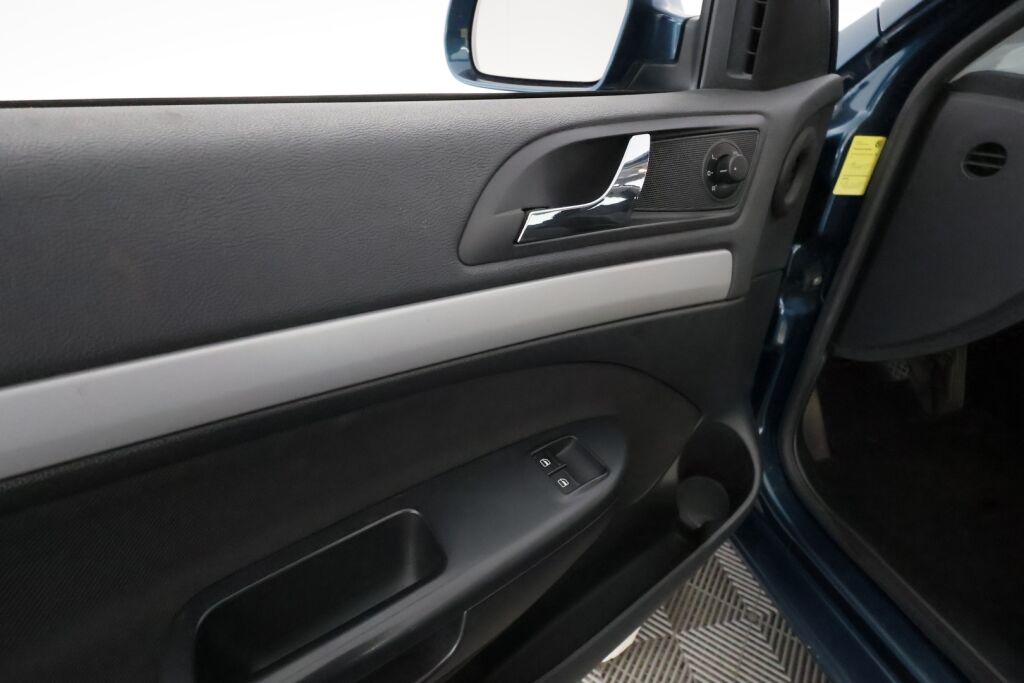 Skoda Octavia 2012 Sininen