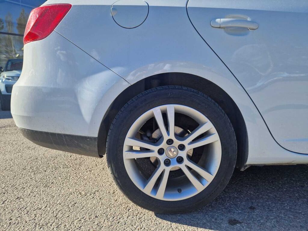 Seat Ibiza ST 2012 Valkoinen