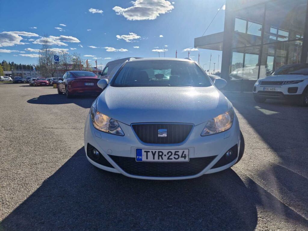 Seat Ibiza ST 2012 Valkoinen
