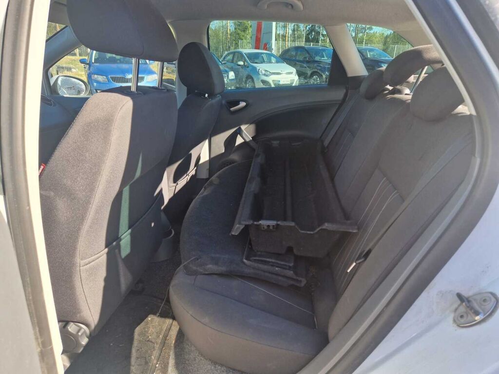 Seat Ibiza ST 2012 Valkoinen