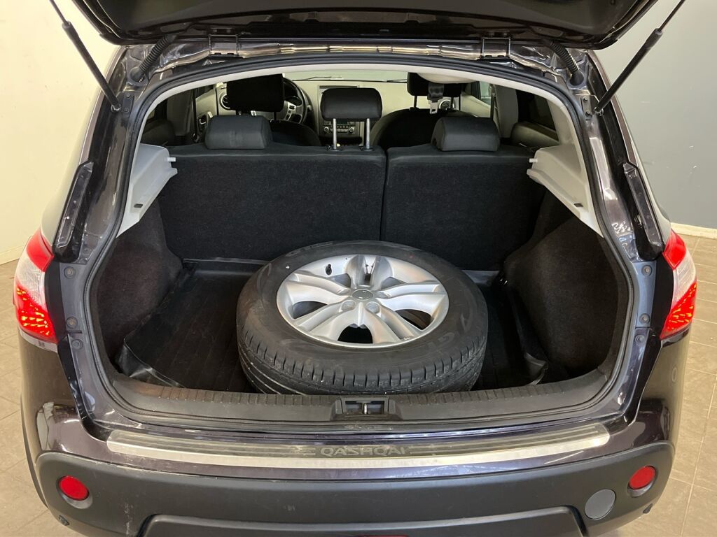 Nissan Qashqai 2012 Violetti