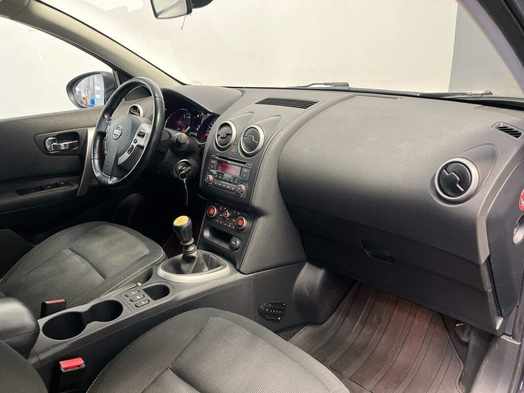 Nissan Qashqai 2012 Violetti