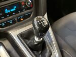 Ford Focus 2012 Punainen