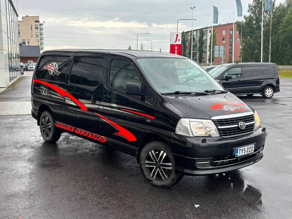 Toyota Hiace 2011 Musta
