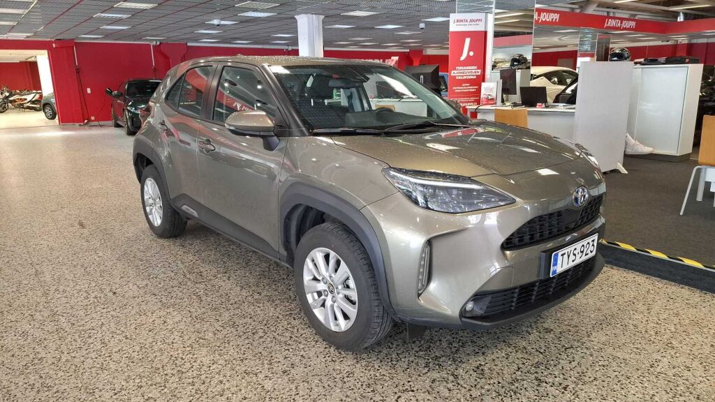 Toyota Yaris Cross 2024 Ruskea (beige)