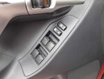 Toyota Verso 2012 Punainen