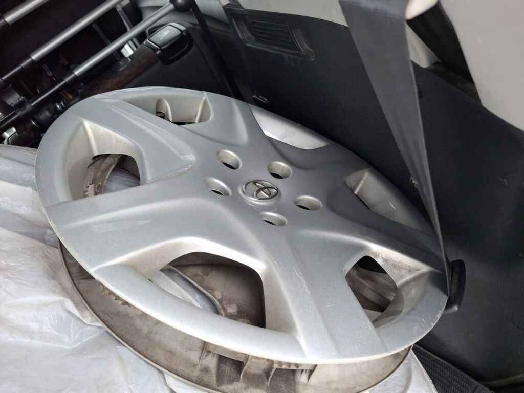 Toyota Verso 2012 Punainen
