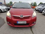 Toyota Verso 2012 Punainen