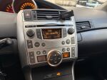 Toyota Verso 2012 Punainen